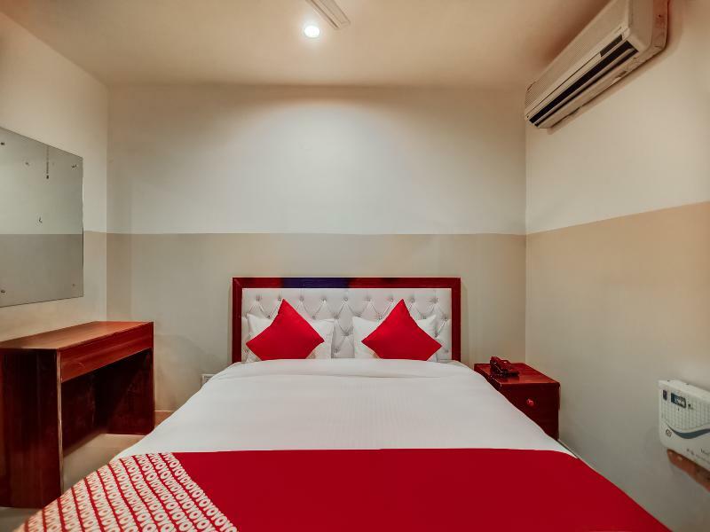 Oyo 28461 Royal Stay Inn Delhi Zewnętrze zdjęcie